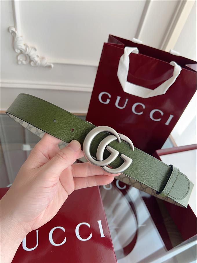 2026818114828703 